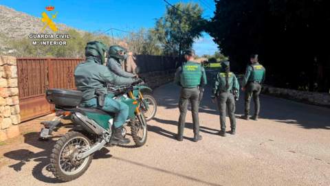 La Guardia Civil organiza un amplio  dispositivo de búsqueda de una mujer desaparecida en la localidad de Pollença