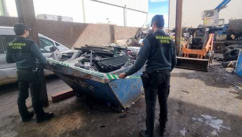 La Guardia Civil esclarece una oleada de  robos de puertas y persianas de aluminio y  detiene a tres personas
