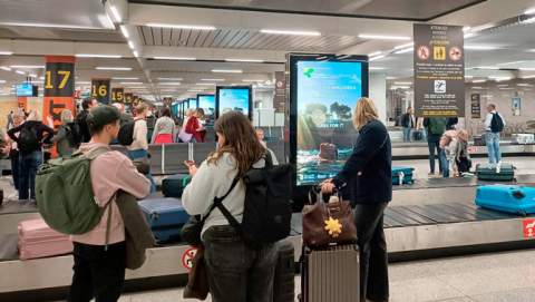 El Consell de Mallorca inicia una campanya de conscienciació a l'aeroport de Palma amb el missatge: Cuidar Mallorca és part del viatge. Gaudeix-la, cuida-la