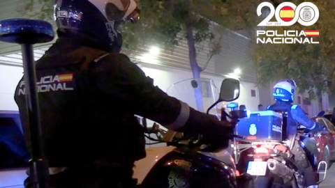 La Policía Nacional detiene a un hombre por robar con violencia a mujeres en la vía pública