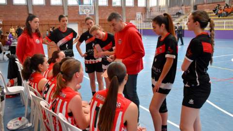 El sènior masculí Càrniques Sunyer – Jardines y Limpiezas Ahmed retroba el camí de la victòria