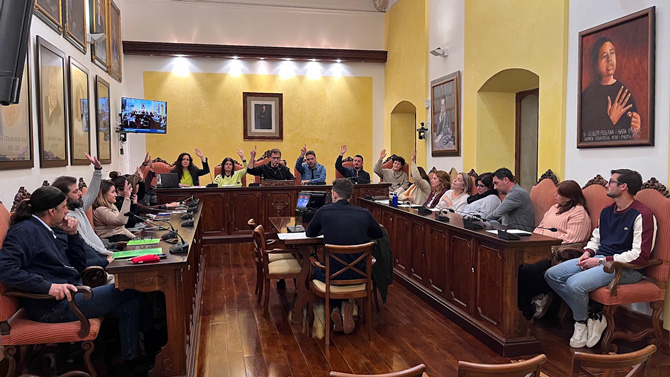 El Ple de l’Ajuntament de Manacor acorda iniciar mesures legals contra la implantació de la zona escolar única