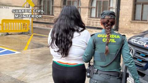 La Guardia Civil ha detenido a una mujer por un  delito de amenazas con arma blanca