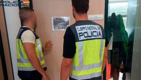 La Policía Nacional detiene a un joven por robar un reloj de alta gama a un turista