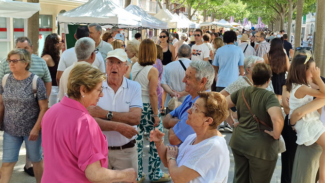 La Fira de Primavera omple Manacor de visitants en una jornada marcada pel bon ambient i el producte local