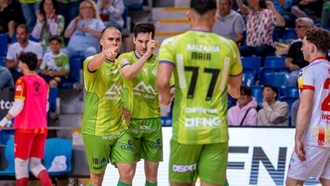 Goleada, victoria y playoffs (5-0)