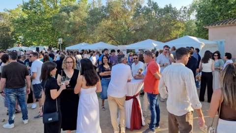 El Tast de Vi reuneix centenars de persones al Parc Municipal de Manacor en una exitosa jornada festiva
