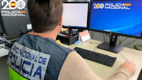 La Policía Nacional detiene a un varón por estafar 2.000 euros a una mujer por unos trabajos que no realizó