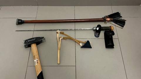 La Policía Nacional detiene a dos hombres por robar en una caseta de aperos tras practicar un butrón en la fachada de la finca
