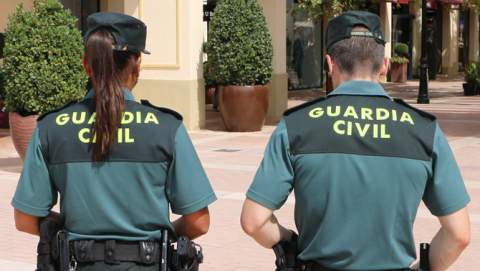 La Guardia Civil ha detenido a una persona por  un delito de lesiones graves