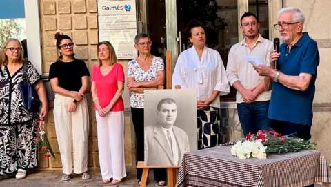 Manacor va retre homenatge a dues víctimes del franquisme amb noves Pedres de la Memòria