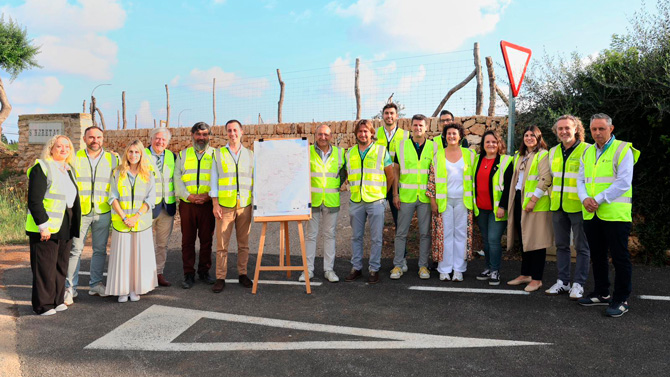 El presidente del Consell de Mallorca visita las obras de la ruta senderista East Mallorca GR 226 que recorrerá 100,4 kilómetros en la comarca del Llevant