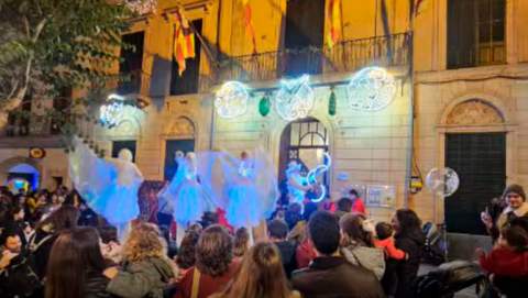 Ahir vespre Porreres va encendre oficialment la màgia del Nadal 2025